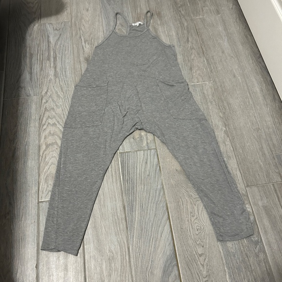 LIKE NEW! Women's Antistar Gray Racerback Buddha Jumpsuit - XS - Picture 3 of 9